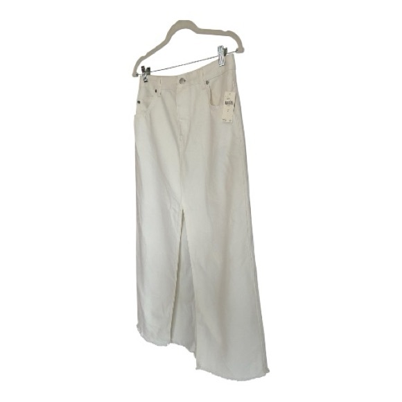 NWT Madi Pilcro Front Split White Denim Skirt - Raw Hem Size 6 - Picture 6 of 10